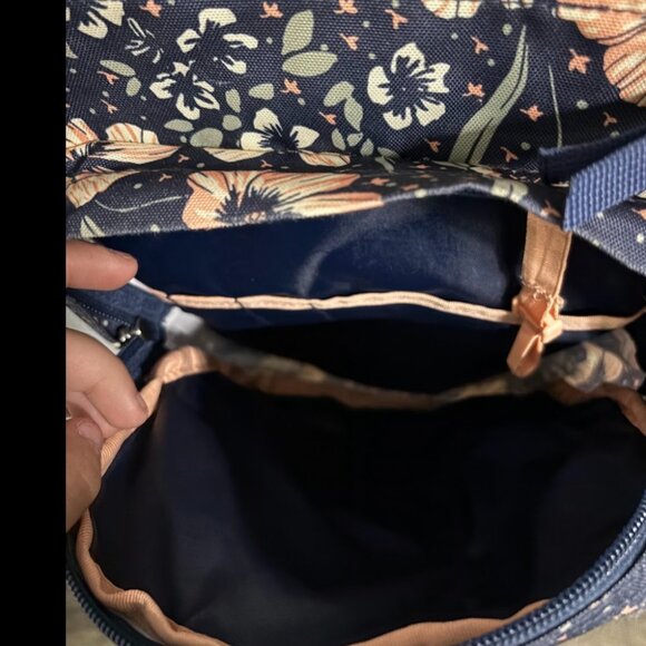 Good Used Condition Jansport Backpack - Picture 3 of 5